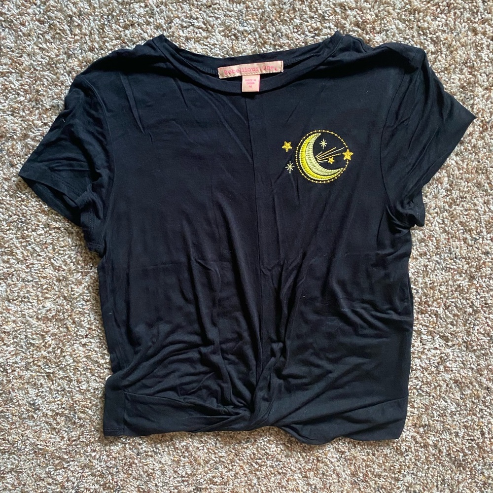 MEDIUM black crop top